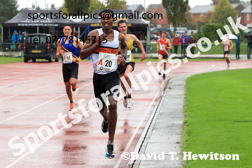 Senior Mens 6 Stage 2025 Northern Athletics Autumn Road Relays, Leigh, Lancashire. Photo: David T. Hewitson/Sports for All Pics